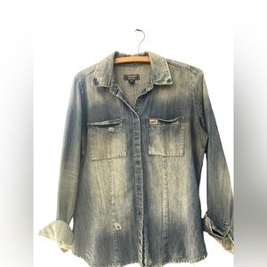 GUESS- Vintage Guess Jean Shirt~SZ. M
